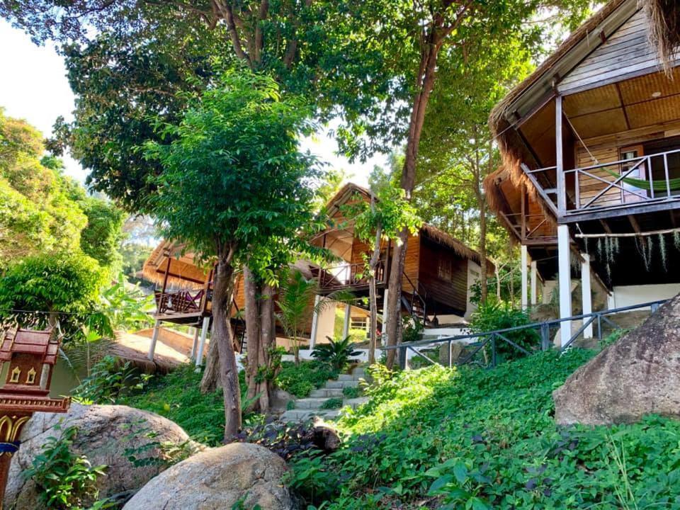 Pitiusas Beach Resort Koh Lipe Bagian luar foto